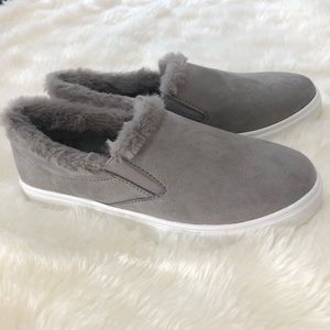 Trendy grey slip ons (7)